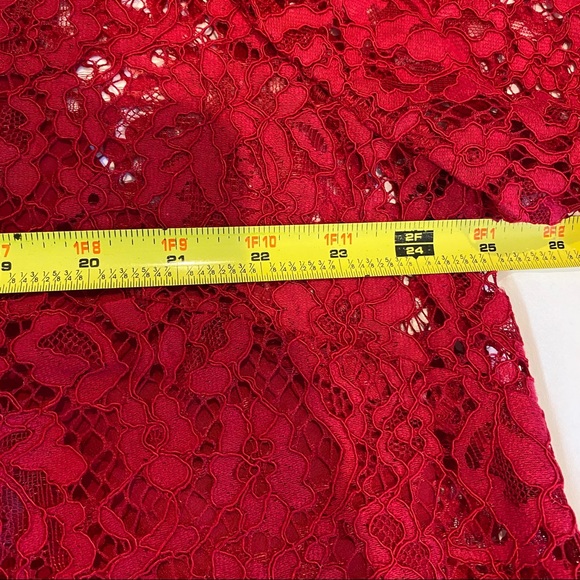 🌸 J. Crew Mockneck top in floral lace - Picture 7 of 9